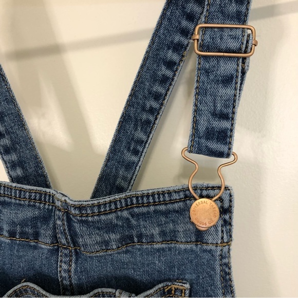 Universal Thread Overalls - Picture 4 of 9